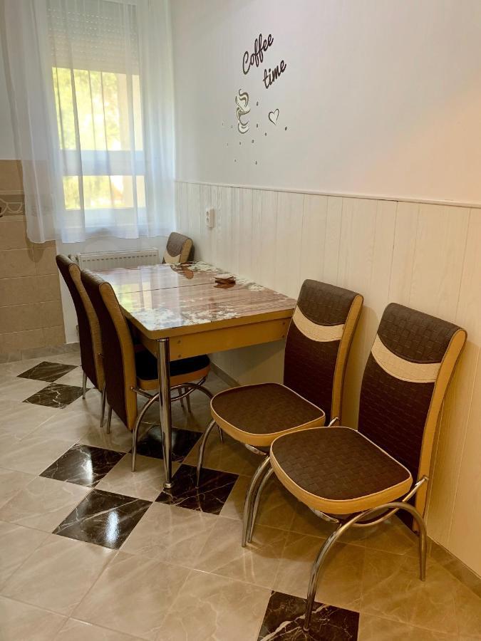 Anita Apartman Hajdúszoboszló Extérieur photo